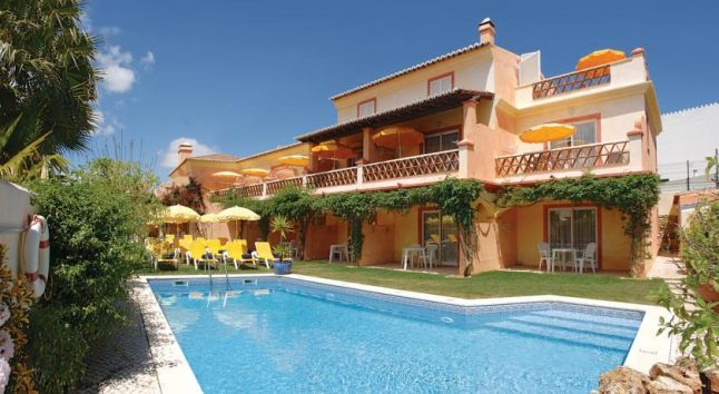 Costa dOiro Ambiance Village 1